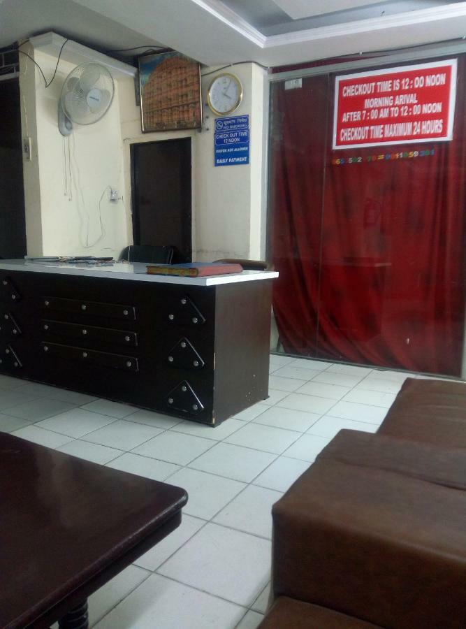 Hotel S P New Delhi Ngoại thất bức ảnh